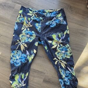 Vibrant Floral Women's Leggings - Blue and Green